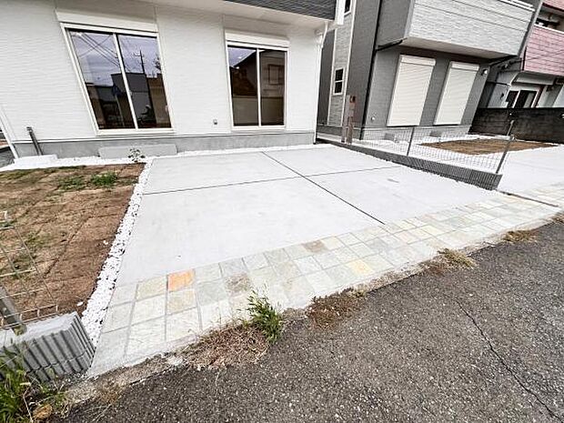 駐車場ももちろん完備しておりますのでお車所有の方にも心強いです。