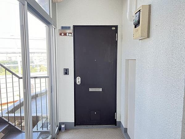 いつも気持ちよくご家族を迎えられる玄関です。