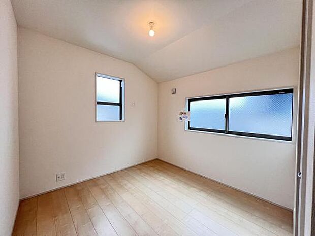 子供部屋にもちょうど良い大きさのお部屋です。