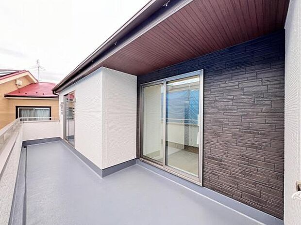 お洗濯ものを気持ち良く太陽の光で干せるのが嬉しいですね。