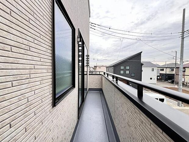 お洗濯ものを気持ち良く太陽の光で干せるのが嬉しいですね。