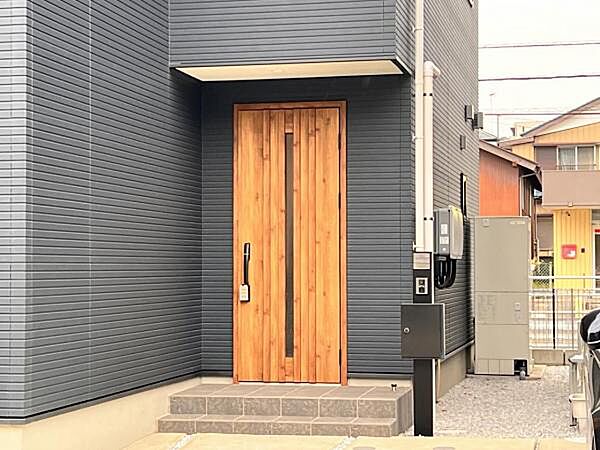 いつも気持ちよくご家族を迎えられる玄関です。