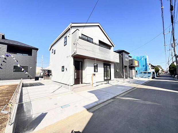 駐車場ももちろん完備しておりますのでお車所有の方にも心強いです。