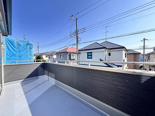 お洗濯ものを気持ち良く太陽の光で干せるのが嬉しいですね。