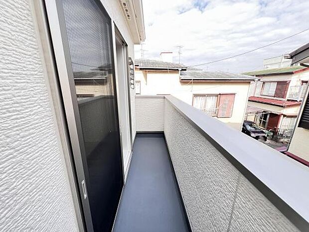 お洗濯ものを気持ち良く太陽の光で干せるのが嬉しいですね。