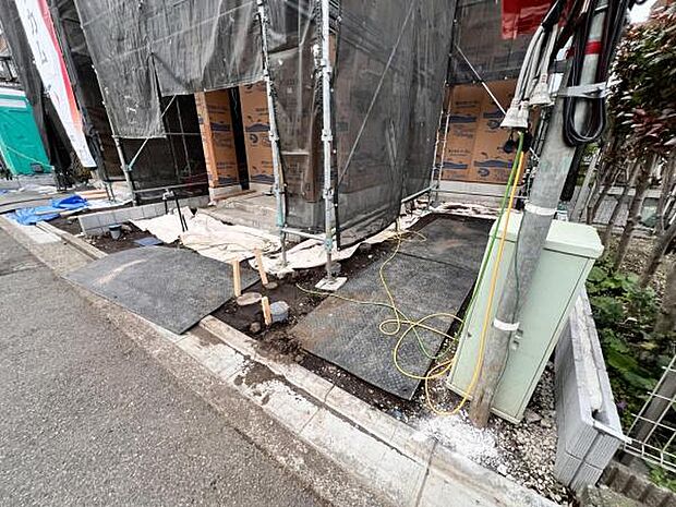 駐車場ももちろん完備しておりますのでお車所有の方にも心強いです。