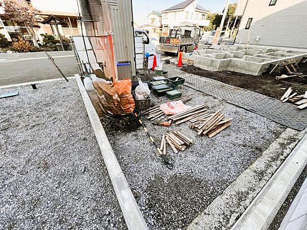 駐車場ももちろん完備しておりますのでお車所有の方にも心強いです。