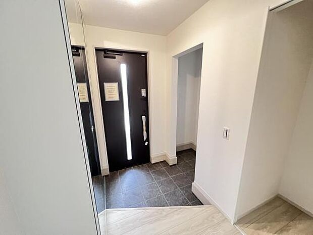 いつも気持ちよくご家族を迎えられる玄関です。