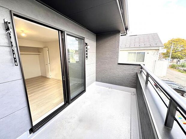 お洗濯ものを気持ち良く太陽の光で干せるのが嬉しいですね。