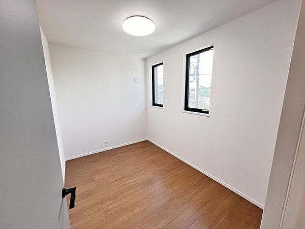 子供部屋にもちょうど良い大きさのお部屋です。