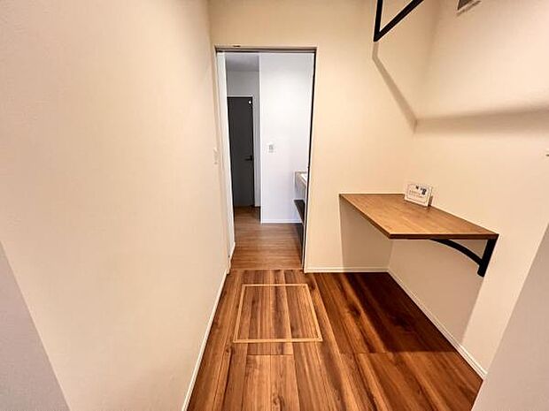 脱衣所は小さなお子様がいるご家庭にも重宝されます。