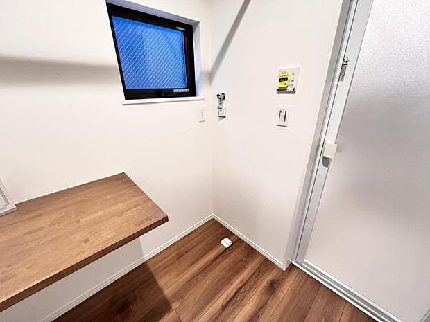 お天気を気にせずお洗濯ができ、室内干し可能です。