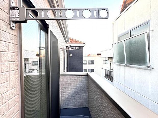 お洗濯ものを気持ち良く太陽の光で干せるのが嬉しいですね。