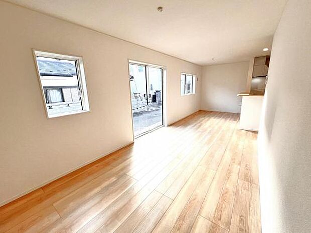 家族団らんの場所としてゆったりと居心地の良いリビングです。