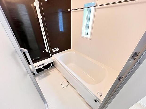 お風呂でほっとひといき。1日の疲れを癒しましょう。