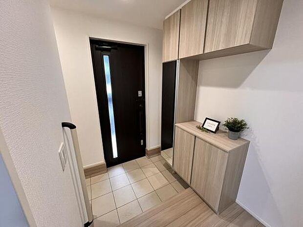 いつも気持ちよくご家族を迎えられる玄関です。