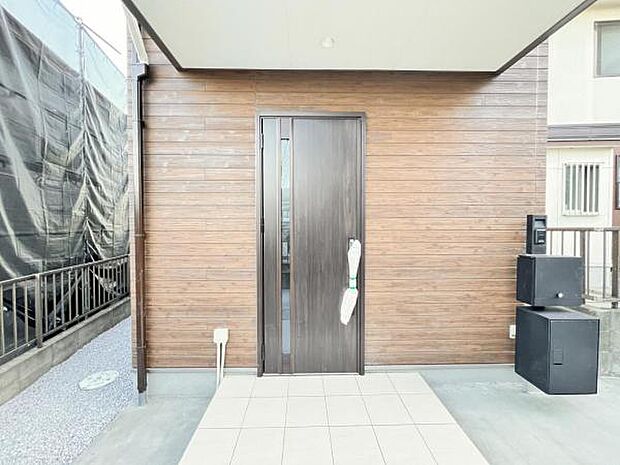 いつも気持ちよくご家族を迎えられる玄関です。