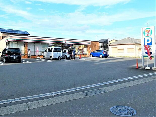 セブン-イレブン 綾瀬上土棚北3丁目店まで約280m（徒歩4分）