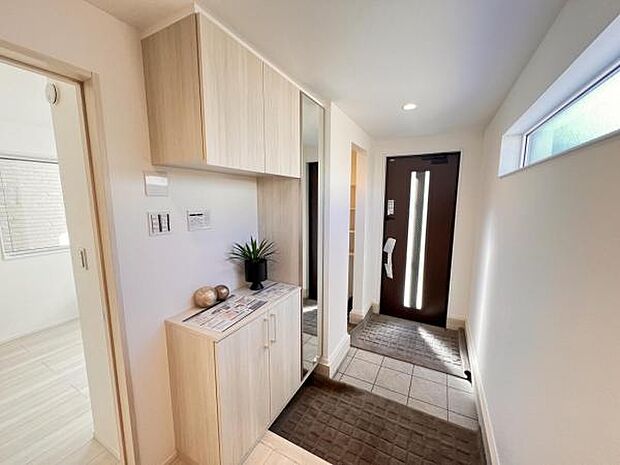 いつも気持ちよくご家族を迎えられる玄関です。