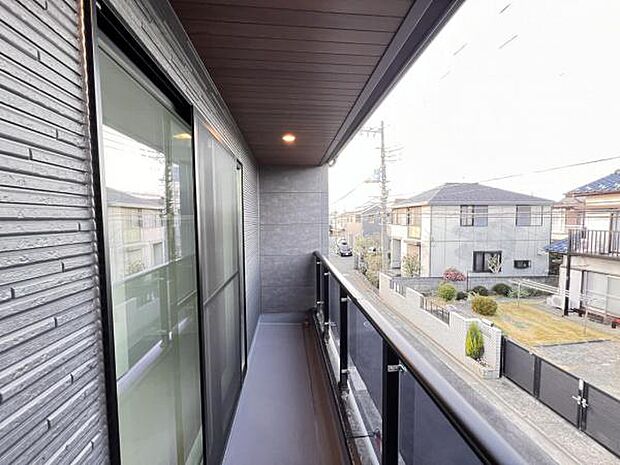 お洗濯ものを気持ち良く太陽の光で干せるのが嬉しいですね。