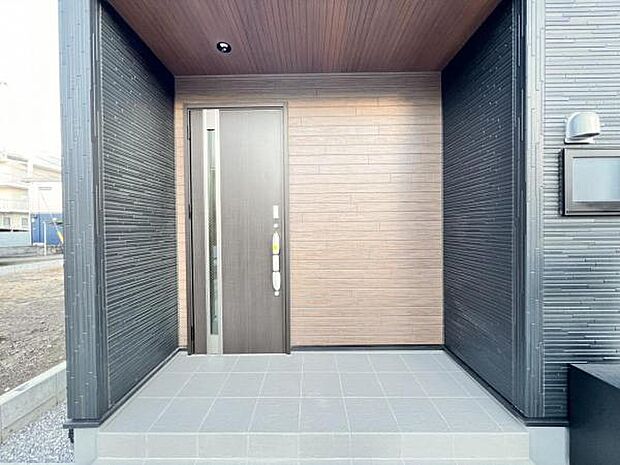 いつも気持ちよくご家族を迎えられる玄関です。