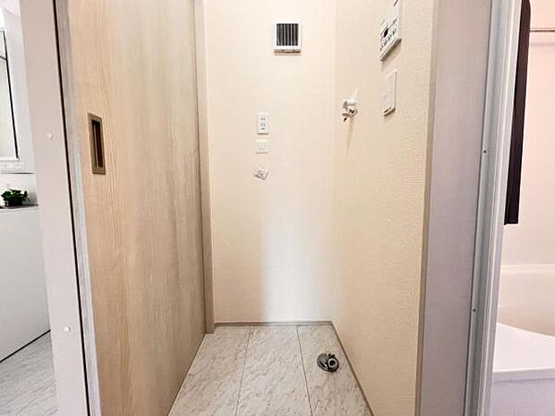 お天気を気にせずお洗濯ができ、室内干し可能です。