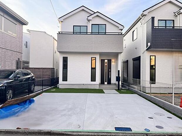 駐車場ももちろん完備しておりますのでお車所有の方にも心強いです。