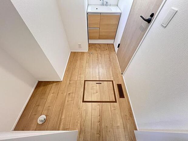 脱衣所は小さなお子様がいるご家庭にも重宝されます。