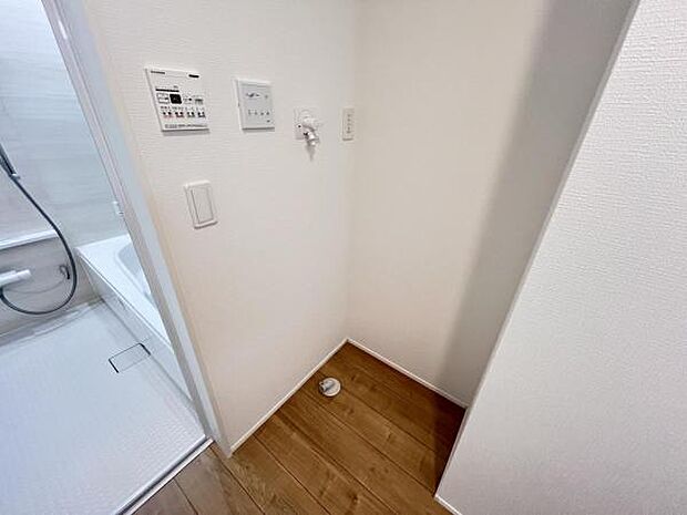 お天気を気にせずお洗濯ができ、室内干し可能です。