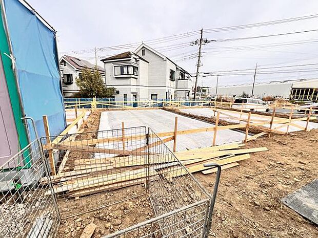 駐車場ももちろん完備しておりますのでお車所有の方にも心強いです。