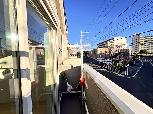 お洗濯ものを気持ち良く太陽の光で干せるのが嬉しいですね。