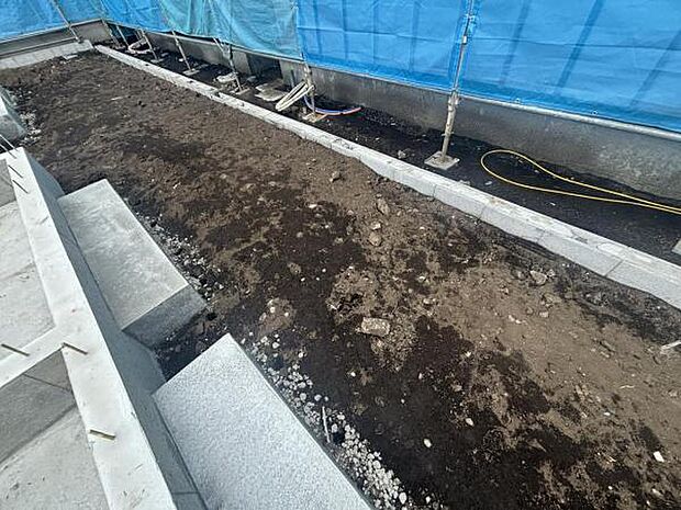 お庭スペースは、ガーデニングやお子様との外遊びなど多彩な用途でお楽しみいただけます。