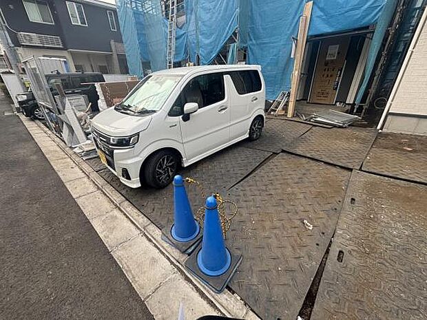 駐車場ももちろん完備しておりますのでお車所有の方にも心強いです。