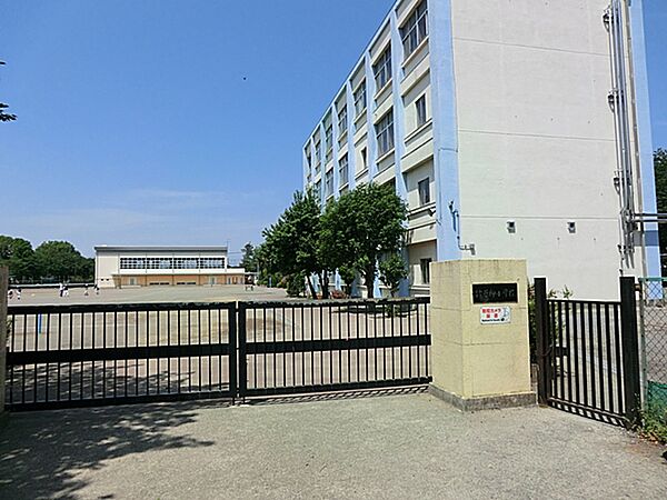 大和市立草柳小学校まで約860m（徒歩11分）