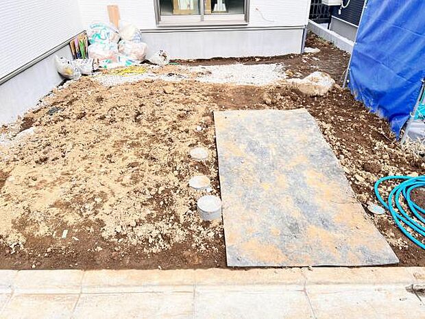 駐車場ももちろん完備しておりますのでお車所有の方にも心強いです。