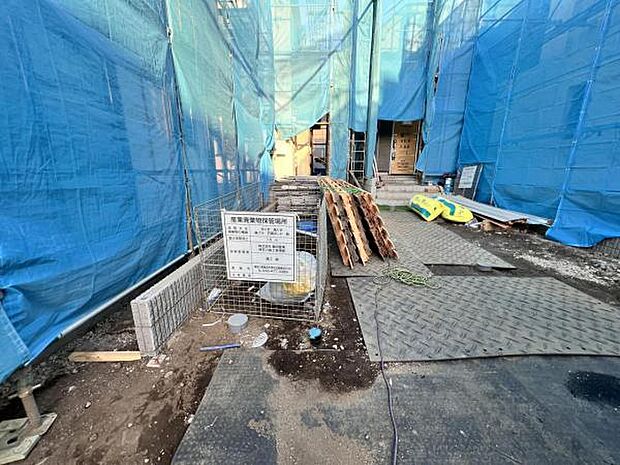 駐車場ももちろん完備しておりますのでお車所有の方にも心強いです。