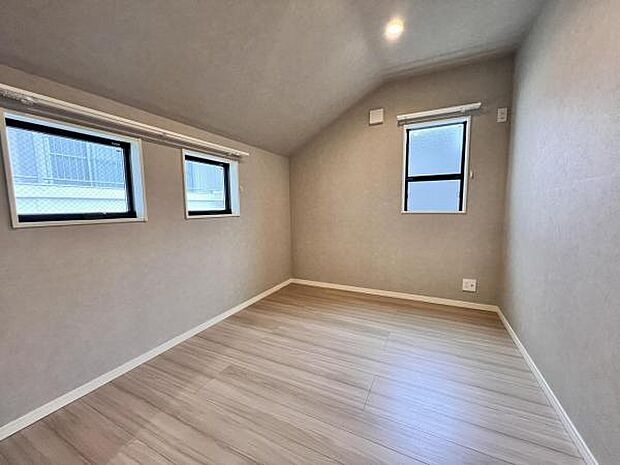 子供部屋にもちょうど良い大きさのお部屋です。