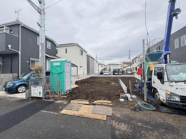 駐車場ももちろん完備しておりますのでお車所有の方にも心強いです。