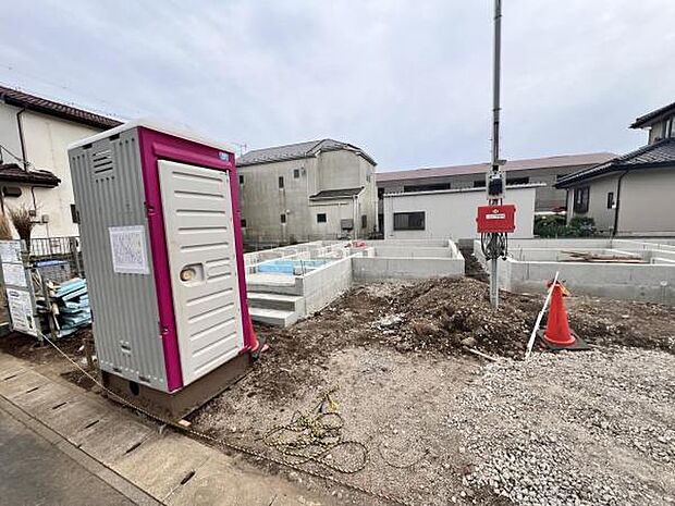 駐車場ももちろん完備しておりますのでお車所有の方にも心強いです。