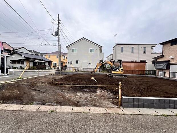 駐車場ももちろん完備しておりますのでお車所有の方にも心強いです。