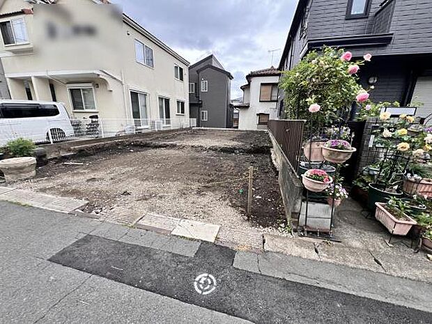 駐車場ももちろん完備しておりますのでお車所有の方にも心強いです。