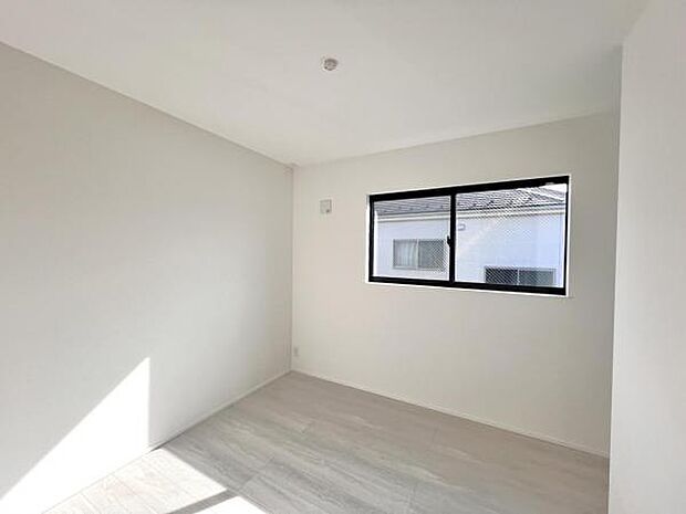 子供部屋にもちょうど良い大きさのお部屋です。
