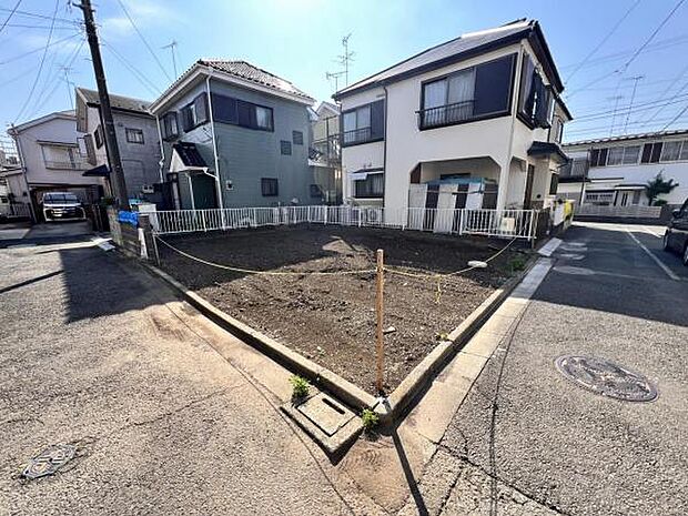 駐車場ももちろん完備しておりますのでお車所有の方にも心強いです。
