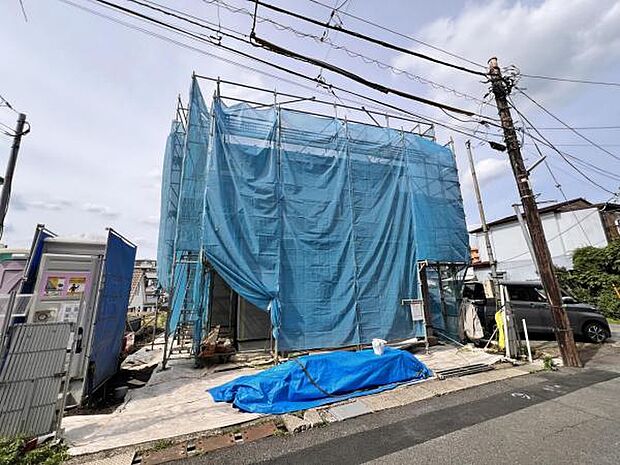 駐車場ももちろん完備しておりますのでお車所有の方にも心強いです。