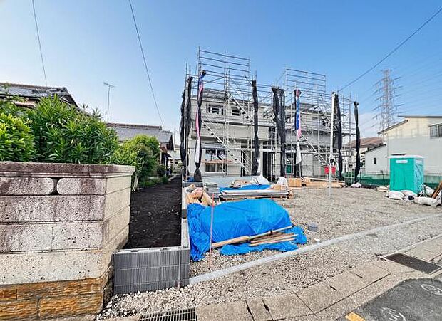 駐車場ももちろん完備しておりますのでお車所有の方にも心強いです。