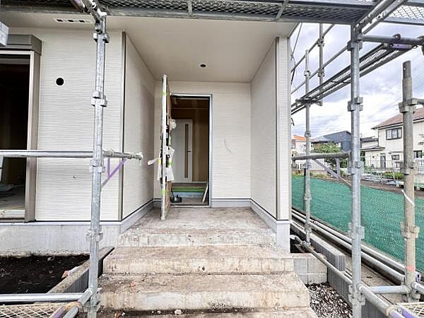 いつも気持ちよくご家族を迎えられる玄関です。
