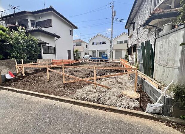 駐車場ももちろん完備しておりますのでお車所有の方にも心強いです。