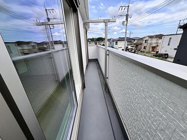お洗濯ものを気持ち良く太陽の光で干せるのが嬉しいですね。