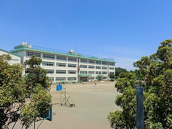 大和市立中央林間小学校まで約570m（徒歩8分）