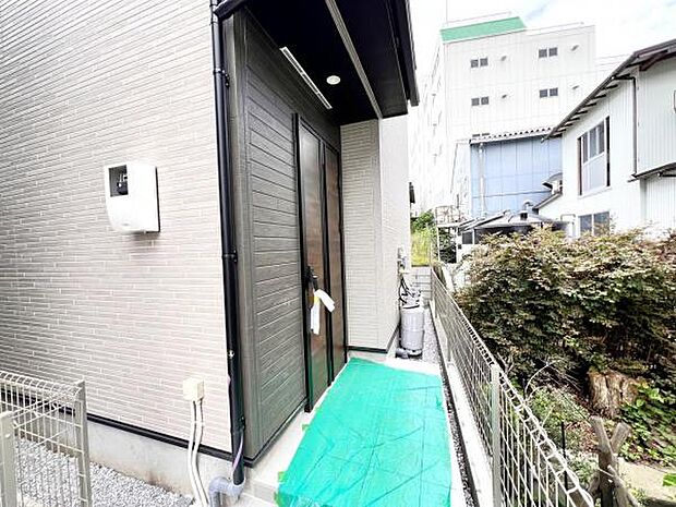 いつも気持ちよくご家族を迎えられる玄関です。